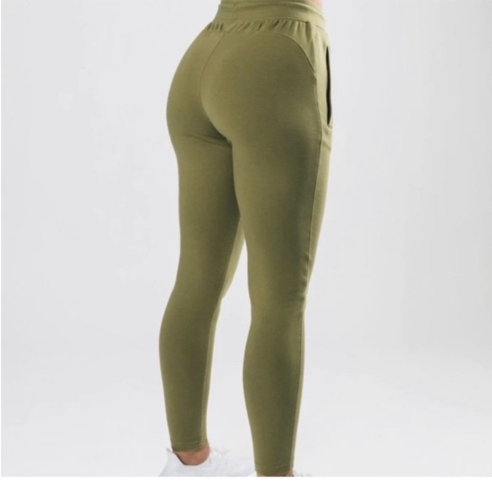 Alphalete Green Joggers High Waist Performance Fit - Picture 2 of 8